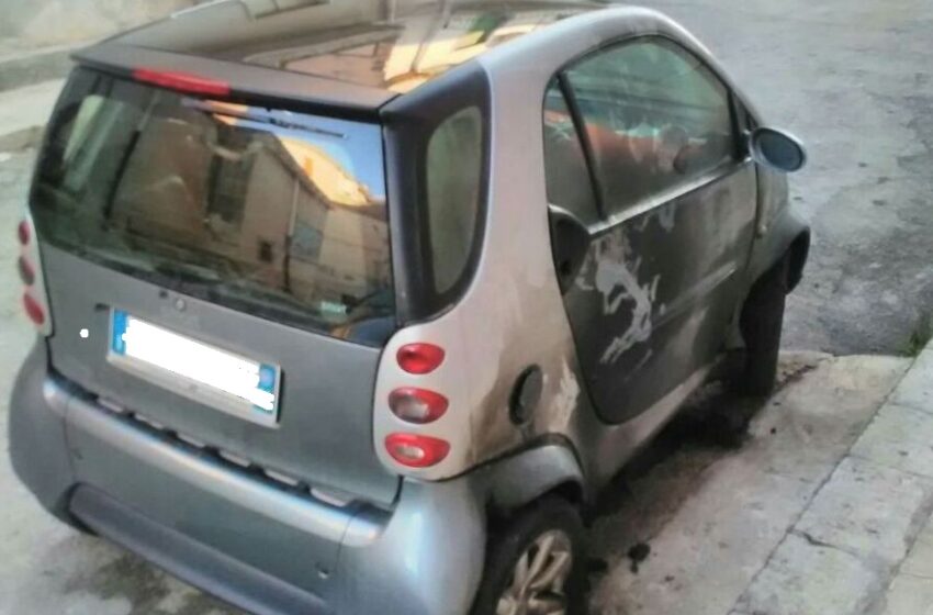  Ancora una intimidazione a Rosolini, a fuoco l'auto della sorella del candidato sindaco M5s