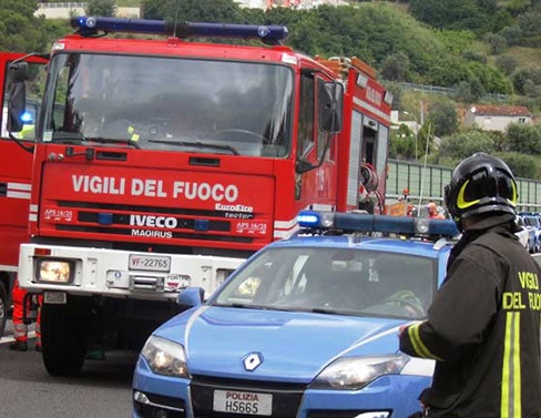  Priolo. Brucia cartoni nel condominio, denunciato 40enne