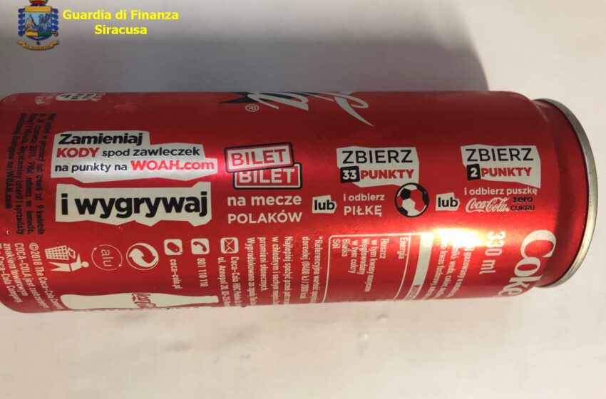  Coca Cola polacca in vendita al supermercato: sequestrate oltre 21.300 lattine