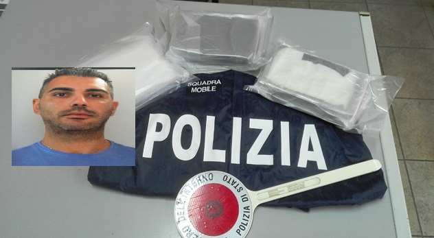  Siracusa. Oltre 3,3 chili di cocaina nel doppiofondo del bagagliaio: arrestato corriere della droga