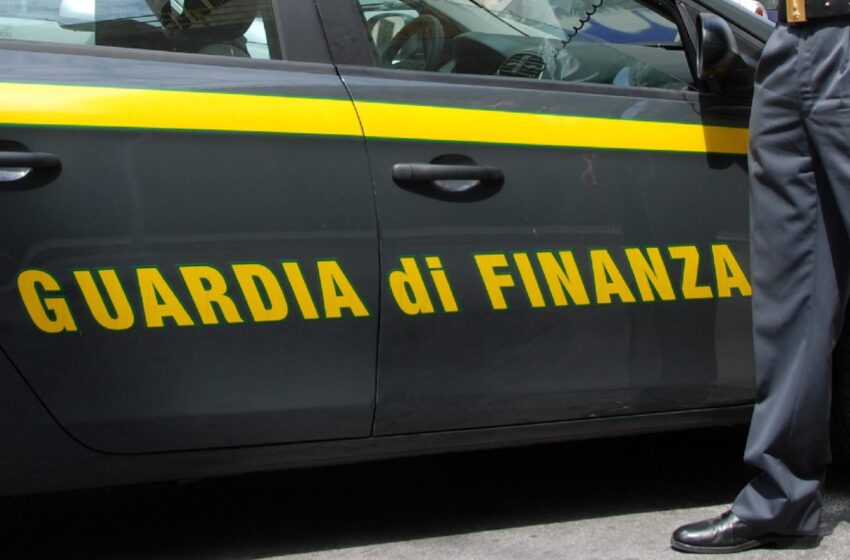  Mafia, voti e favori: arrestato un sottufficiale della Guardia di Finanza in servizio ad Augusta