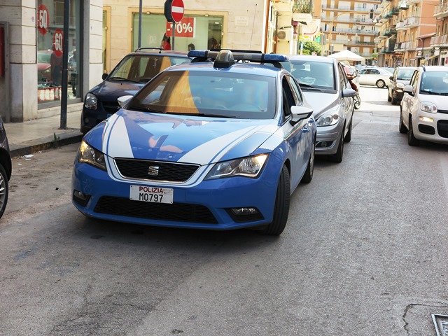  Siracusa. Provano a confondersi tra gli studenti, segnalati presunti pusher