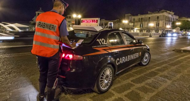  Siracusa. I carabinieri "vigilano" su Ortigia, ragazzini in scooter come "incubo"