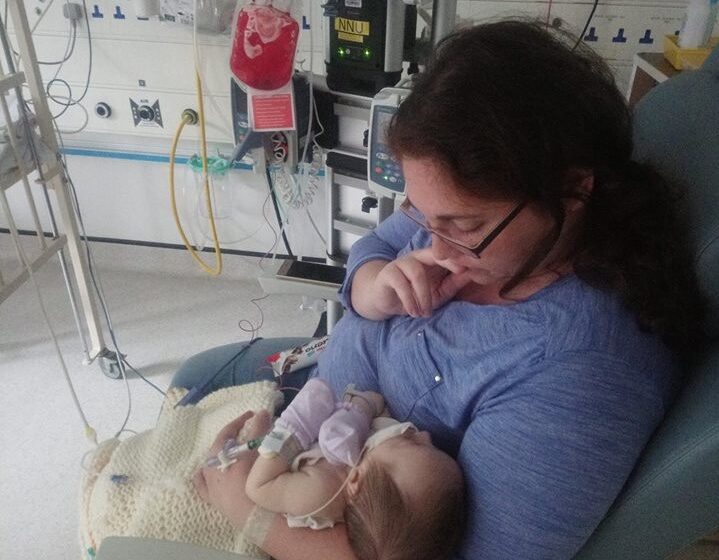  La piccola Lidia sottoposta a trasfusione: "Perde peso, abbiamo paura"