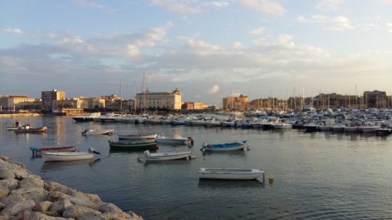  Siracusa. Ortigia-Borgata, percorsi turistici a piedi ed in barca: la proposta