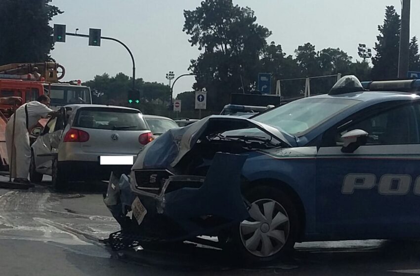  Siracusa. Volante coinvolta in incidente, traffico paralizzato