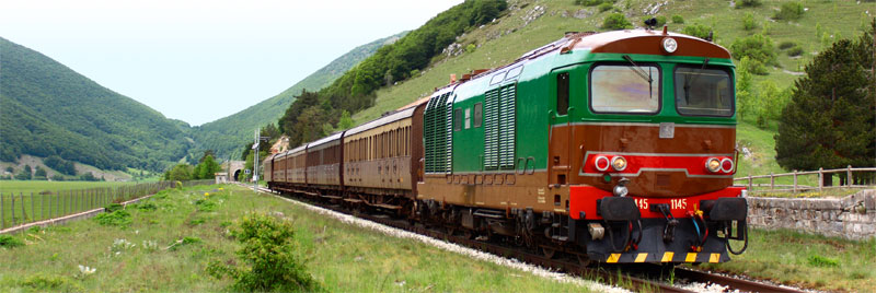  Siracusa. Parte il Treno delle dolcezze di mandorla e miele, destinazione Modica