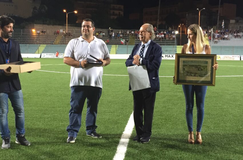 Calcio: Reggina-Siracusa e gli slittamenti. Le due tifoserie: “Così ci allontanate dagli stadi”