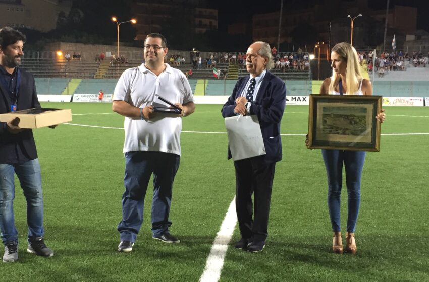  Calcio: Reggina-Siracusa e gli slittamenti. Le due tifoserie: “Così ci allontanate dagli stadi”