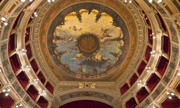  Siracusa. Teatro comunale, che sfortuna! I fulmini mandano ko l'impianto elettrico