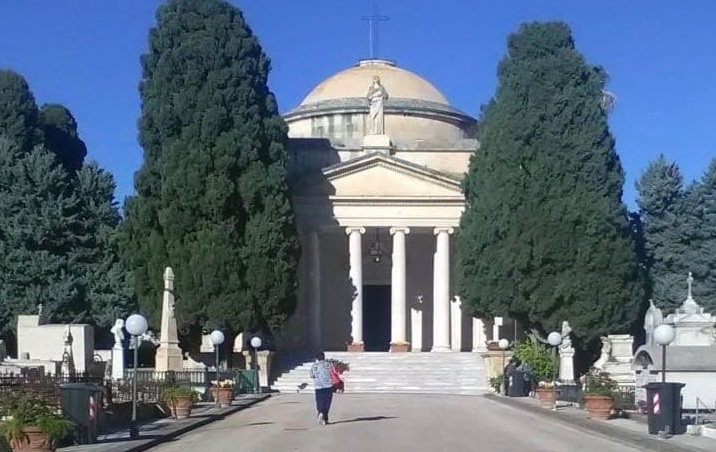  Asta pubblica per 15 edicole funerarie del cimitero di Siracusa: da 6.500 a 45.000 euro