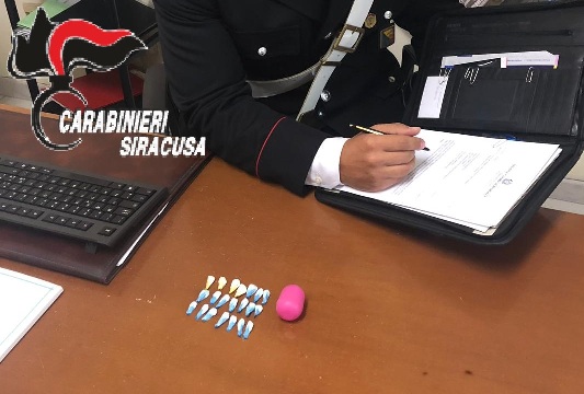  Rosolini. Arrestato 30enne sorpreso con 21 dosi di cocaina