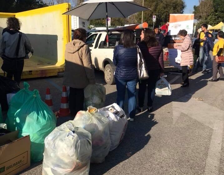  Siracusa. Legambiente spinge la differenziata, buona iniziativa in piazza Adda