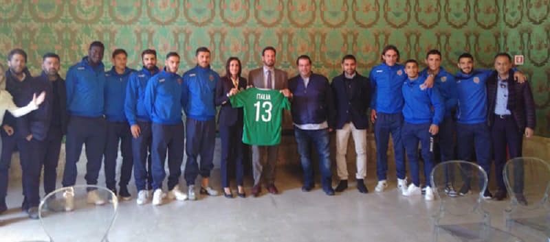  Siracusa calcio dal sindaco Italia, consegnata la maglia numero 13