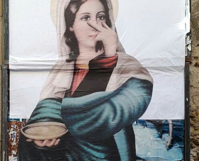  Siracusa. Santa Lucia e il poster in via Roma che offende i devoti