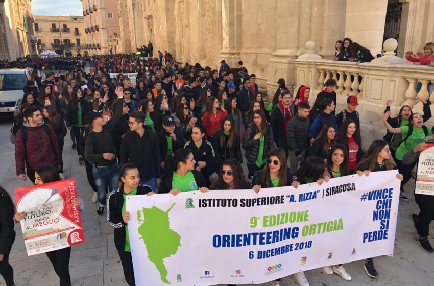  Siracusa. Orienteering, mille studenti alla scoperta di Ortigia: iniziativa dell'istituto Rizza