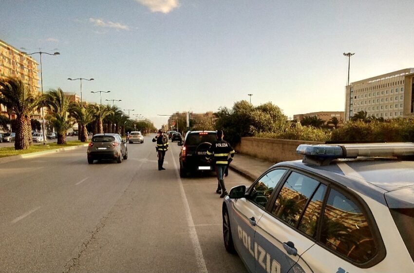  Siracusa. Uso del telefonino alla guida, controlli della Stradale in tutta la provincia