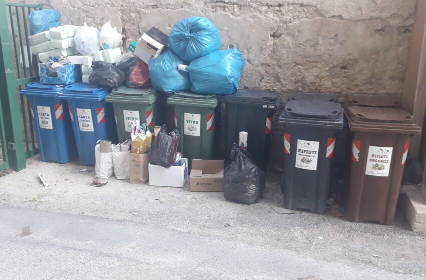  Siracusa. Abbandono rifiuti, debuttano le nuove sanzioni: 3 multe da 600 euro