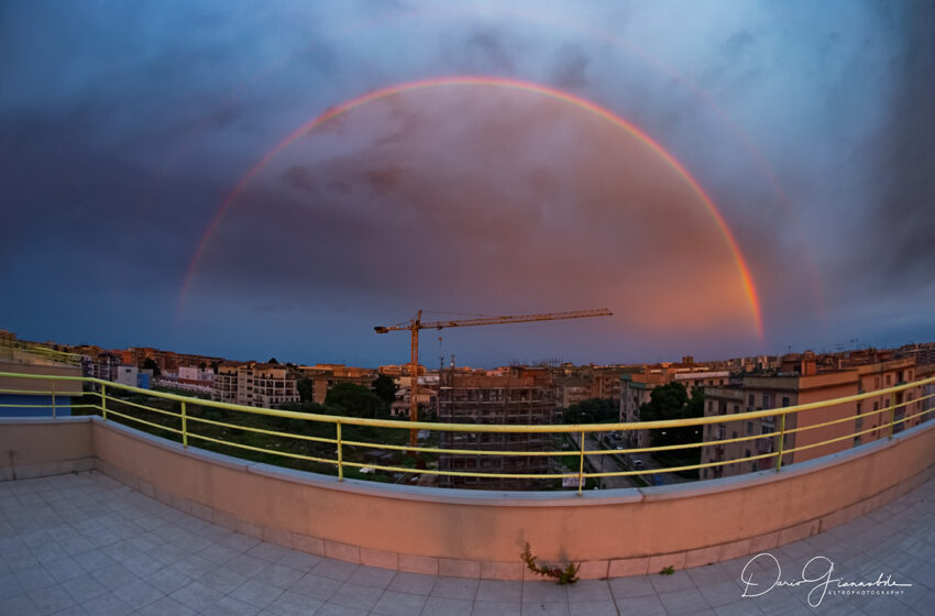  Uno straordinario arcobaleno rosso su Siracusa, la foto di Giannobile fa il giro del web