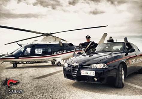  Siracusa. In volo l’elicottero dei Carabinieri, operazione in via Aldo Carratore