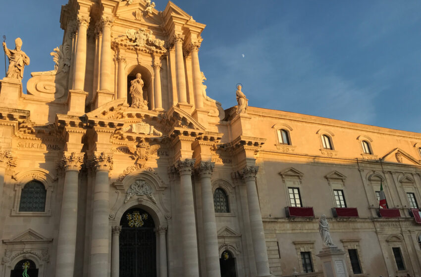  Siracusa. Una mappa tattile per “spiegare” il Duomo ai non vedenti