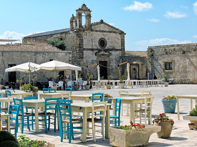  Marzamemi set del nuovo singolo di Mario Biondi: Piazza Regina Margherita la location scelta