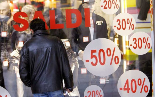  Saldi invernali, al via il 2 Gennaio: le aspettative dei commercianti a Siracusa