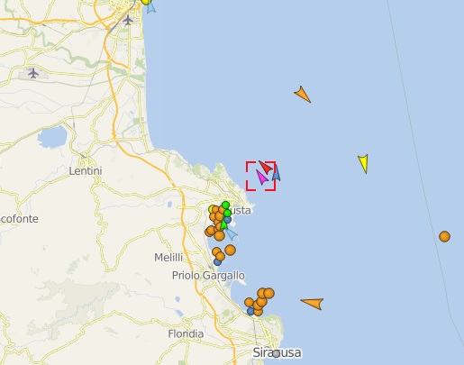  Ore 6.40, la Sea Watch parte da Siracusa: rotta verso Catania, rischia il sequestro?