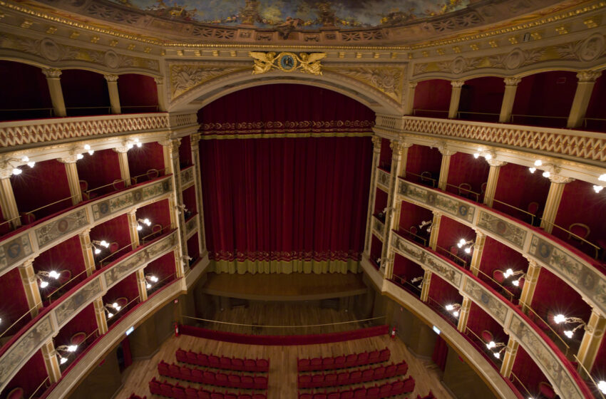  Siracusa. Festa della Polizia, celebrazioni al Teatro Massimo