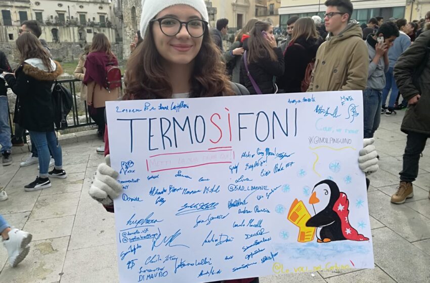  Siracusa. Mobilitazione studentesca al Tempio di Apollo: “accendete i riscaldamenti”