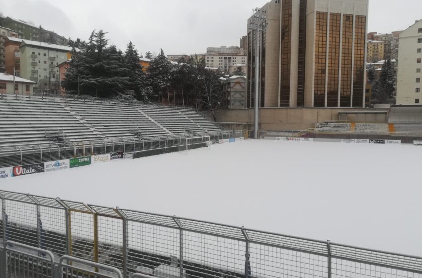  Calcio: nevica a Potenza, la Leonzio non parte per la Basilicata