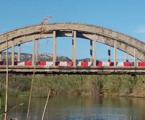  Ponte Cassibile: doveva essere abbattuto nel 2014 ma nel 2019 è ancora così