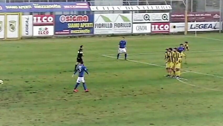  Calcio: campo impossibile ma anche uomo in più per un’ora, il Siracusa cade a Viterbo