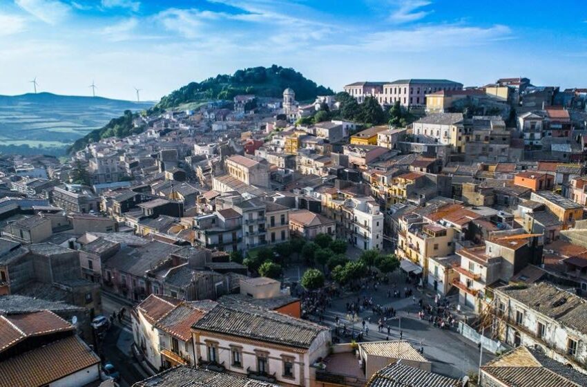  Buccheri. Gemellaggio tra l’istituto Valle dell’Anapo e una scuola piemontese: “Il viaggio del rispetto”