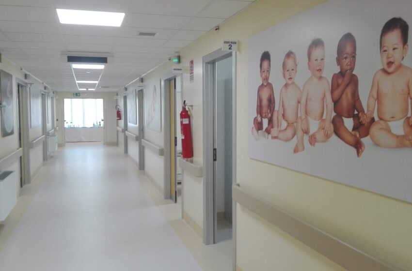  Siracusa. Nuovo reparto di Ginecologia e Ostetricia: bagno in camera e poltrone relax