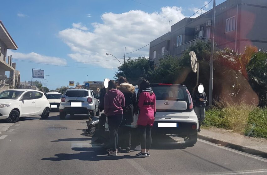  Siracusa. Incidente stradale in viale Epipoli, coinvolte una moto e due auto