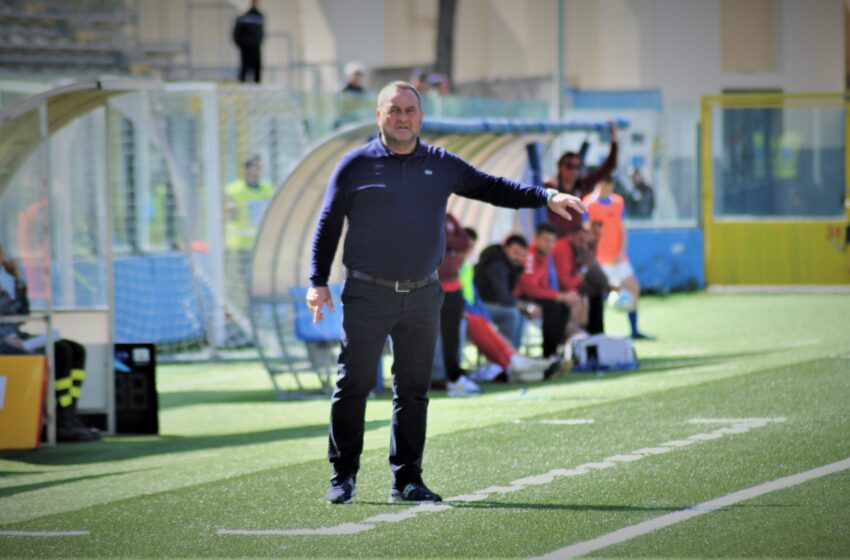  Siracusa calcio, Raciti: “Meritano tutti 8. Salvezza? No, giochiamo così fino al 5 maggio”