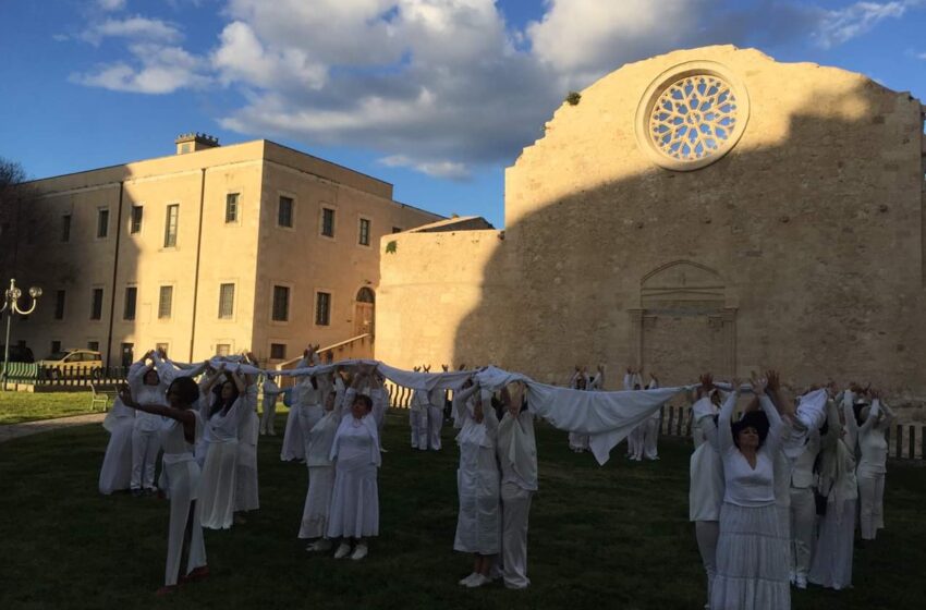  A Siracusa il flash mob itinerante contro la violenza sulle donne di ShamOfficine