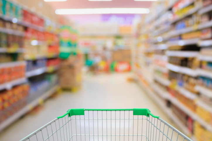  Noto. Furto al supermercato, alcolici nel giubbotto: denunciato un 47enne