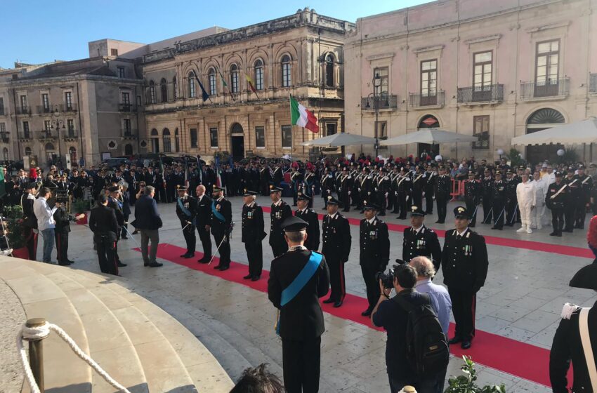  Siracusa. L’Arma dei Carabinieri festeggia 205 anni, cerimonia in piazza Duomo