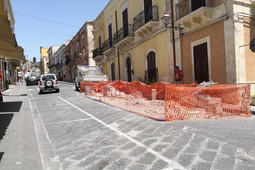  Ferla. Lavori di manutenzione, priorità alle strade del centro storico e al cimitero