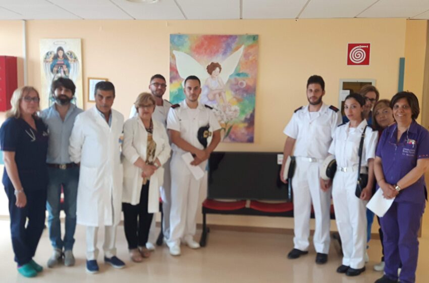  La Capitaneria di Porto di Augusta dona un televisore al reparto Pediatria di Lentini