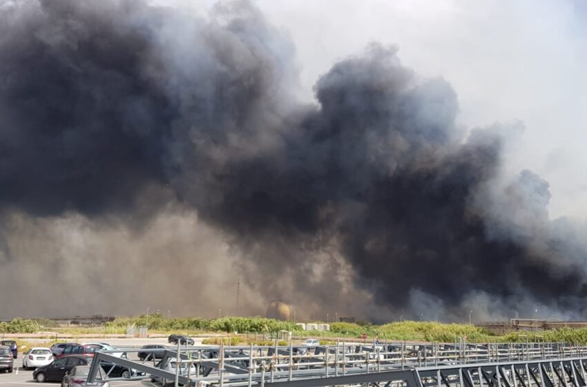  Perchè le fiamme pericolosamente vicine alla zona industriale? Vertice al Comune