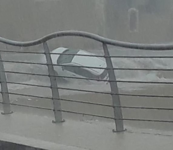  Maltempo, temporale ad Avola: auto trascinata dalle acque. Allerta meteo prorogata