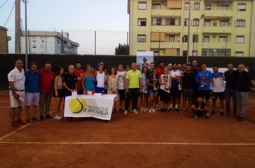  Tennis. Memorial Simone Geracitano, vincono Alessio Di Mauro e Giulia Tedesco