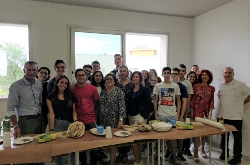  Siracusa. Giovani e Volontariato, 40 studenti dell’istituto Einaudi imparano la solidarietà