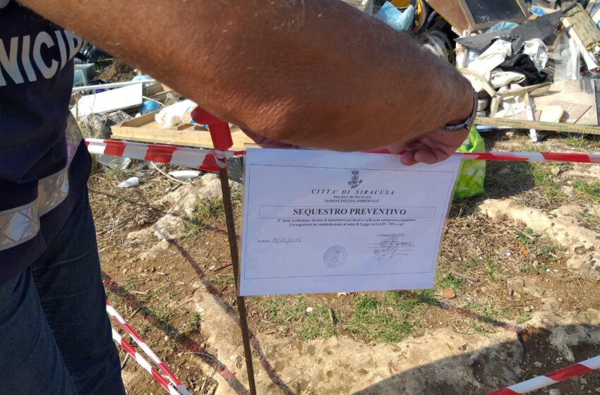  Siracusa. Terreno privato al Plemmirio trasformato in discarica: scatta il sequestro