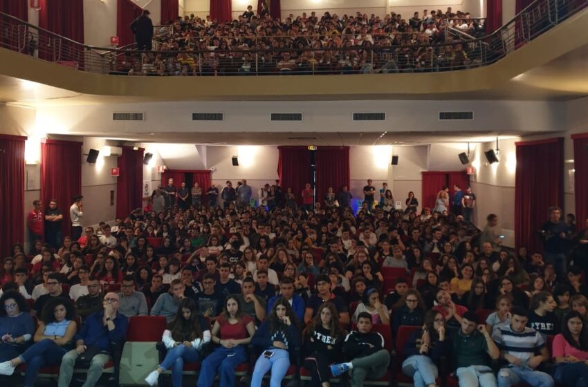  La scuola sotto sfratto: assemblea degli studenti del Bartolo di Pachino. Chi li salverà?