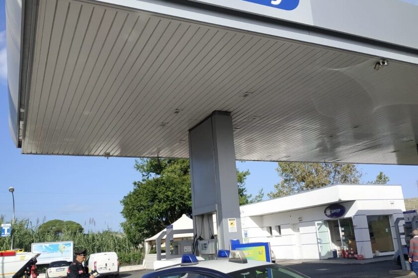  Siracusa. Malfattori messi in fuga dai Carabinieri, tentato furto in stazione di servizio