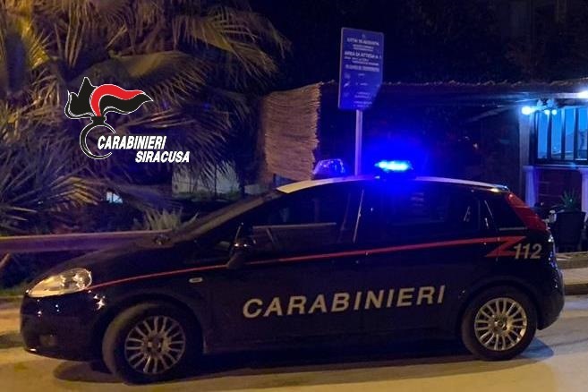  Augusta. Attrezzi per lo scasso in un’auto noleggiata: sorpresi dai carabinieri tre uomini in “trasferta”